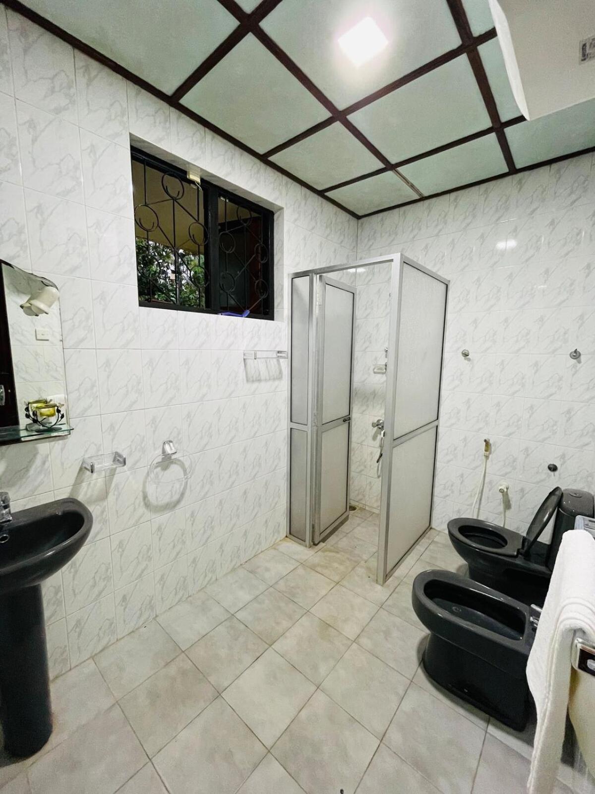 The Restful Meadow Villa Marawila Exterior photo