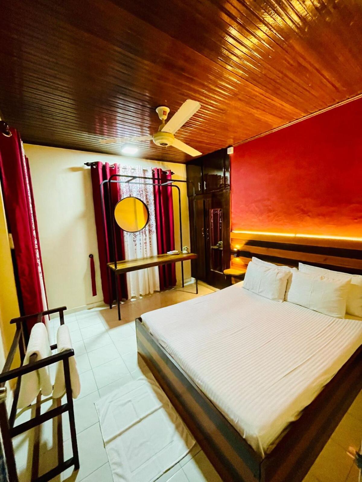 The Restful Meadow Villa Marawila Exterior photo